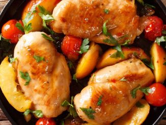 Kuře na meruňkách podle Petry Černocké: Jednoduchý recept, kde využijete sezónní ovoce