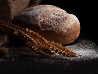 Chleba třikrát jinak podle Josefa Maršálka. S cibulí, česnekovým olejem i tymiánem