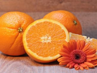 Loupání pomerančů a mandarinek je snadné. Stačí znát jednoduchý trik